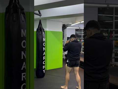 Feint and surprise | Monarchy MMA KL