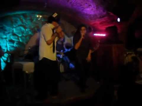 WHITE RIOT Cataclash bujío con Cajal de Micromachine... 19-04-2012