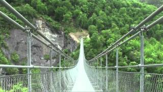 preview picture of video 'Les passerelles/footbridges du Monteynard (Isère - France)'