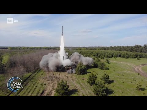 Russia, quante armi nucleari possiede e dove possono colpire - Porta a porta 15/03/2023