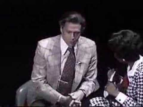 Franklin Shepard Inc - Raúl Esparza