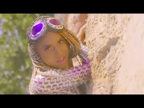 Naomi Cowan - Climbing (Official Music Video)
