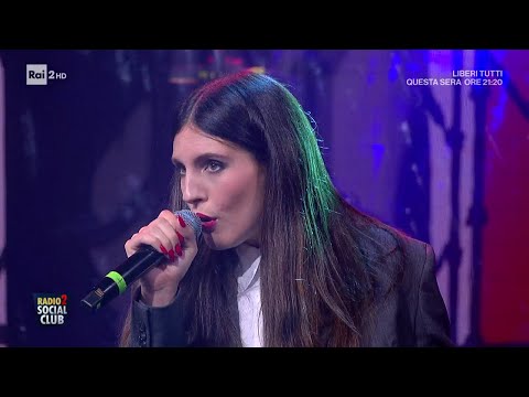 Ditonellapiaga e Luca Barbarossa con "Monna Lisa" - Radio2 Social Club 30/10/2023