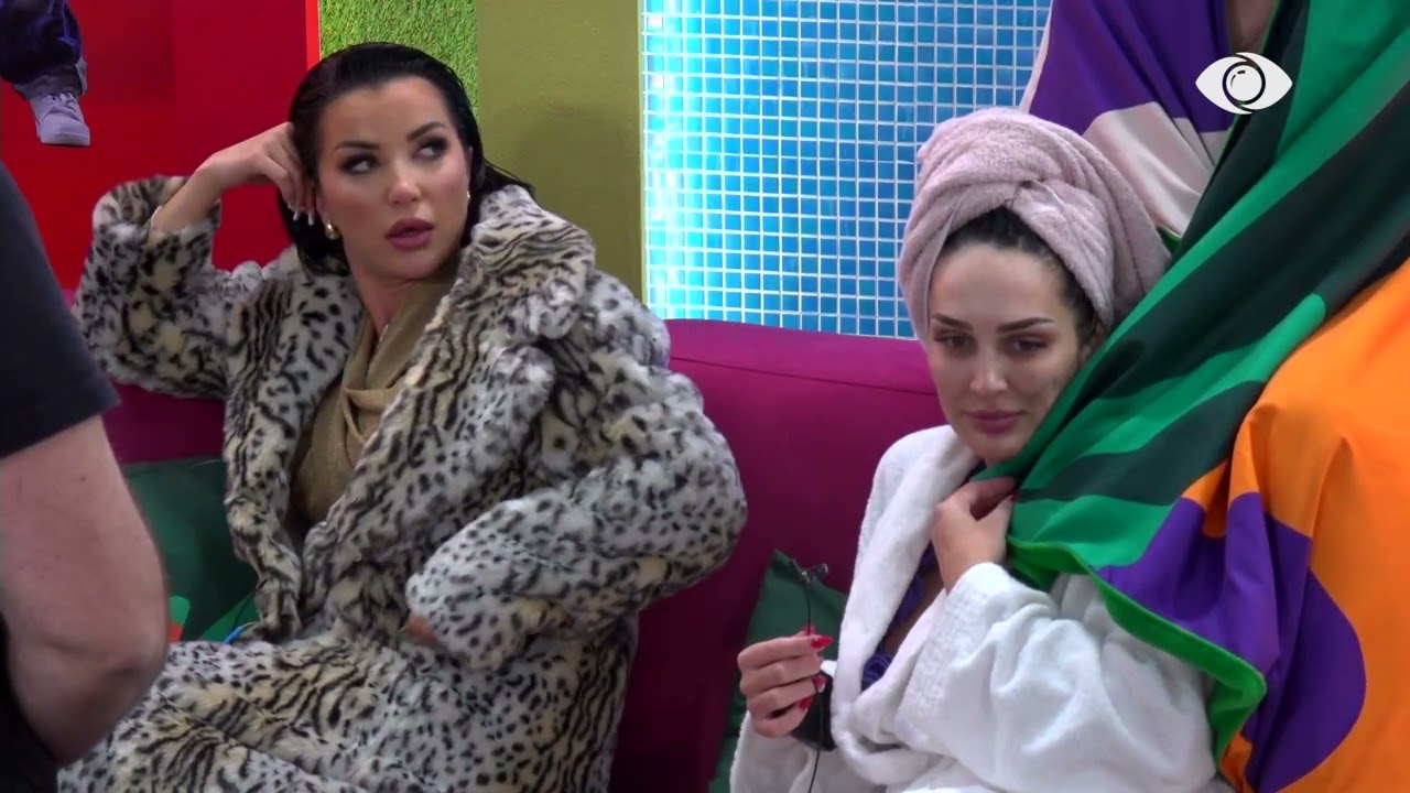 “Jo me vajzat, të kthehet boomerang”/ Roza-Gazit: Unë merrem me atë që merret me mua…