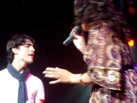 HQ Jonas Brothers ft. Jordin Sparks - Superstition - Ryman Auditorium 1/4/09