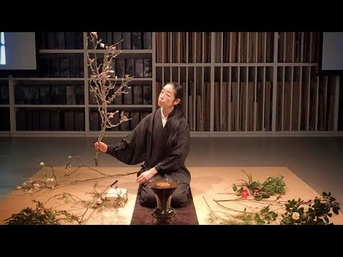 建築における 1350 年の 10 年 - 定義