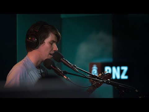 NZ LIVE | Hans Pucket 'Comfort'