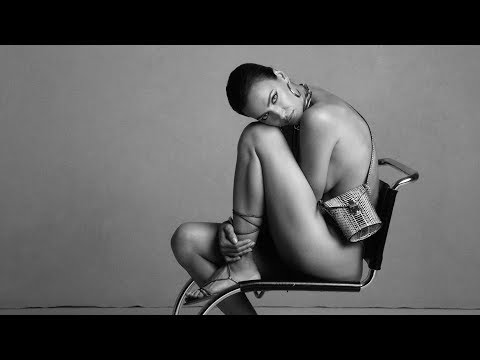UNLOCKED IN #MYCALVINS WITH IRINA SHAYK | CALVIN KLEIN FALL 2019 HANDBAGS