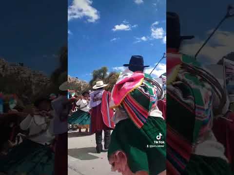Toreros de Jacha Jaa, Moho, Puno, Perú. #folklore #music #danza