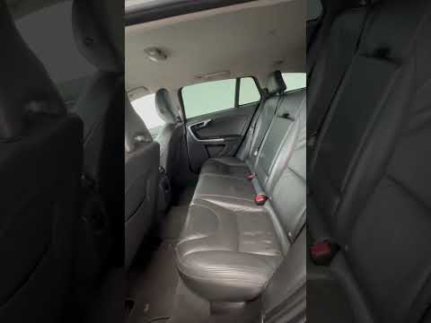 фото volvo v60 i 0