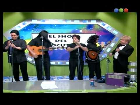 The announcer introduces Los Trasnochados - Videomatch 99