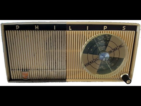Germanium Transistor Tin Whiskers Fix on a Cute Philips MT6 Radio