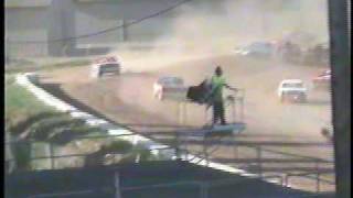 preview picture of video 'Race car roll over.  Hibbing Raceway'