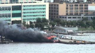 preview picture of video 'Pier 97 Fire - New York City (September 4, 2010)'