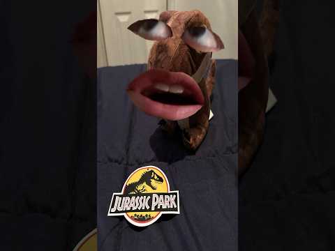 That's a talking T-Rex 🦖😳😂