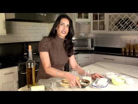 3_SweetToothRev.mp4 - Video 3- Sexy Women Eat