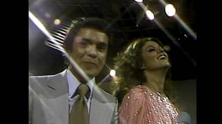 Lucía Méndez y Juan Gabriel "Siempre Estoy Pensando En Tí" en BAILAN (El DVD)