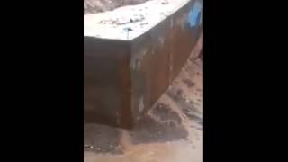 preview picture of video 'Caida muro contención Antofagasta corvallis   YouTube'