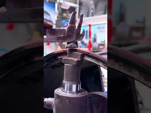 Tu aro se dobló? Esto puede salvarlo #aro #reparación #tallermecánico #cars