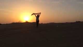 preview picture of video 'Pôr do Sol no Deserto em DUBAI'