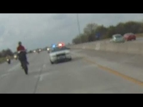 Motorcycle POLICE CHASE Street Bike Riding WHEELIES Running From Highway Patrol COPS Chasing Biker