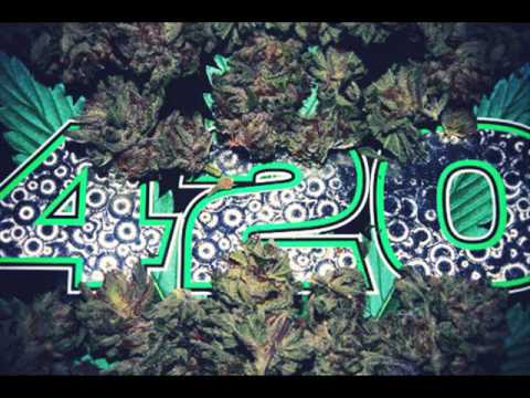 QuebrAshApE & 2RcRew  - VáriosQuebé - A noite