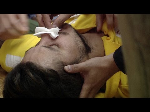 Ben Bilmem Eşim Bilir 79. Bölüm- Özkan, Zeynep ile girdiği tartışmadan sonra fenalaştı!