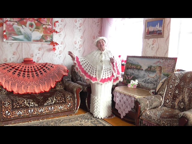 Жительница Мамадыша поздравила всех студентов и Татьян песней собственного сочинения