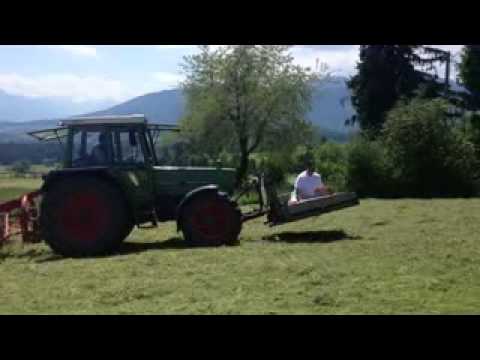 Denis der Friseur Stadtmensch auf dem Land