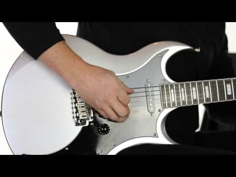 VOX en el estudio - Freddy DeMarco nos muestra la distorsión v8