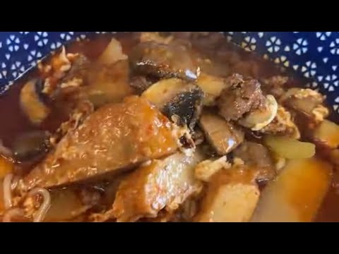 Budae jjigae (부대찌개 Korean Army Stew)