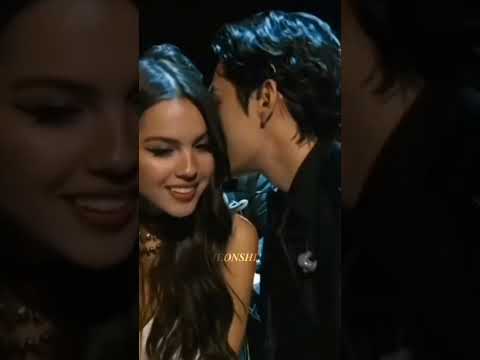 Kya karu o ladies main hu aadat se majboor 👀💀🌚 . #shorts #v