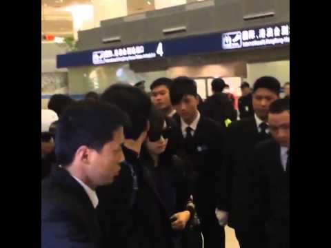 140322 f(x) Pudong Shanghai Airport
