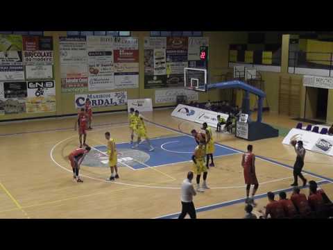 Xuven Cambados 71 - 82 Básket Navarra J12 LEB Plata