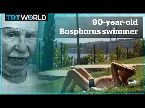 90-year-old man swims from Asia to Europe every year
