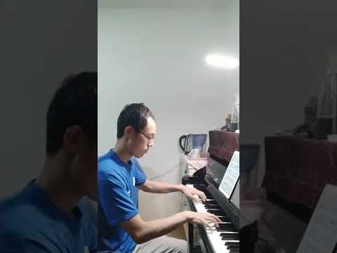 Bob plays Chopin Nocturne Op.9 No.2