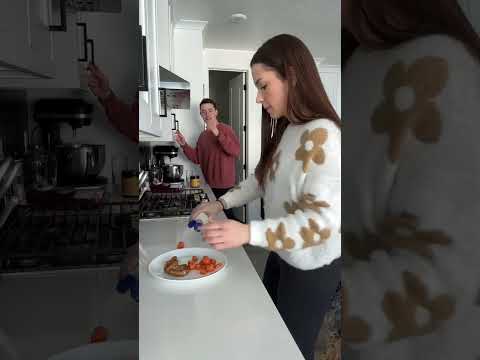 She uses her teeth, life hack #shorts