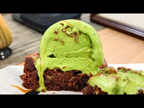 HVALA Cafe CHIJMES Singapore - Matcha Green Tea Brownie Cakes Desserts & Latte