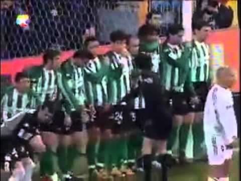 Disparo de Roberto Carlos al Betis