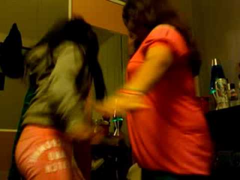 Shake it - MetroStation.  Issa and Liviee