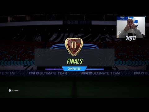 CAN I GET VINICIUS JR IN MY RANK 2 FUT CHAMPIONS REWARDS?!?! | FIFA 22 CLIPS