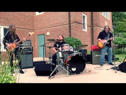 The Vintage (band) video.