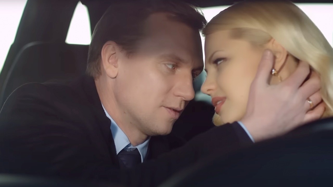 PRA QUE SOFRER COM UMA ESPOSA DOENTE, SE ELE TEM UMA AMANTE JOVEM E QUENTE?