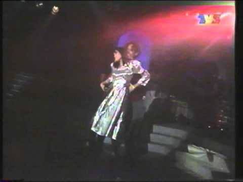 Aris Ariwatan Cinta Tak Kenal Siapa