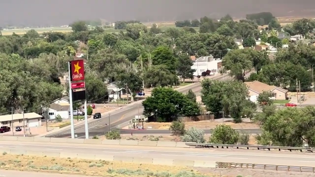 Fire in Elsinore, Utah || ViralHog