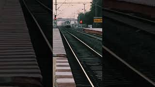 12931 MMCT-ADI Double dekar SF Express through Kosamba junction aggressively with 130Kmph💥💥💥🚄🚈