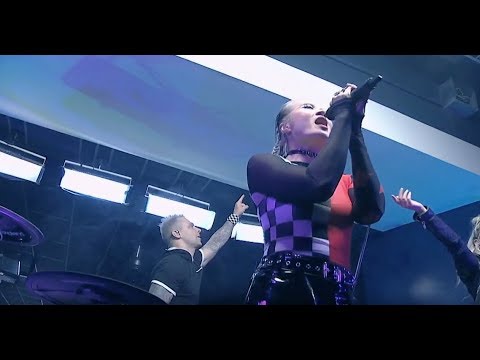 What's Up by 4 Non Blondes (DESTINEAK vs NWYR) Live @ Rogers Arena, Canucks vs Canadiens Game