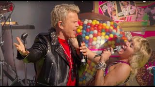Miley Cyrus &amp; Billy Idol - &quot;Nightcrawling&quot; &amp; &quot;White Wedding&quot; (Live at the SuperBowl #TiktokTailgate)