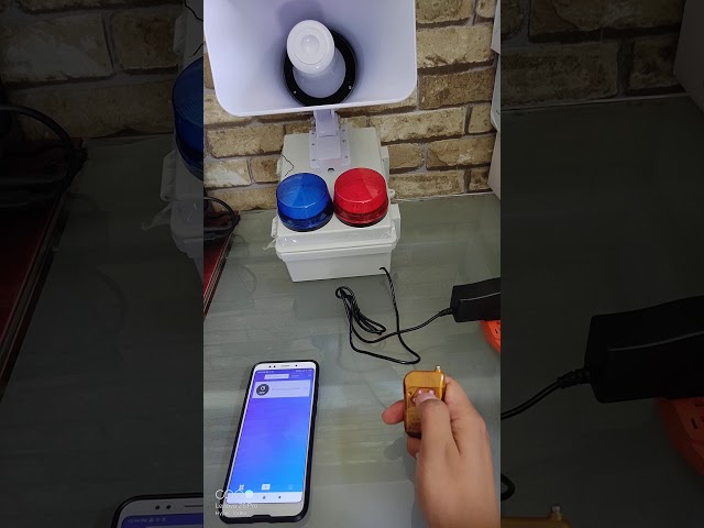Vídeo relacionado con W WIDMANN MILANO Party Fashion - Luz de advertencia con sirena, intermitente, 7 x 4 cm, luz azul, sirena, policía, bomberos