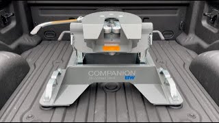 B&W Companion: Unboxing and installation of 5th Wheel Trailer Hitch